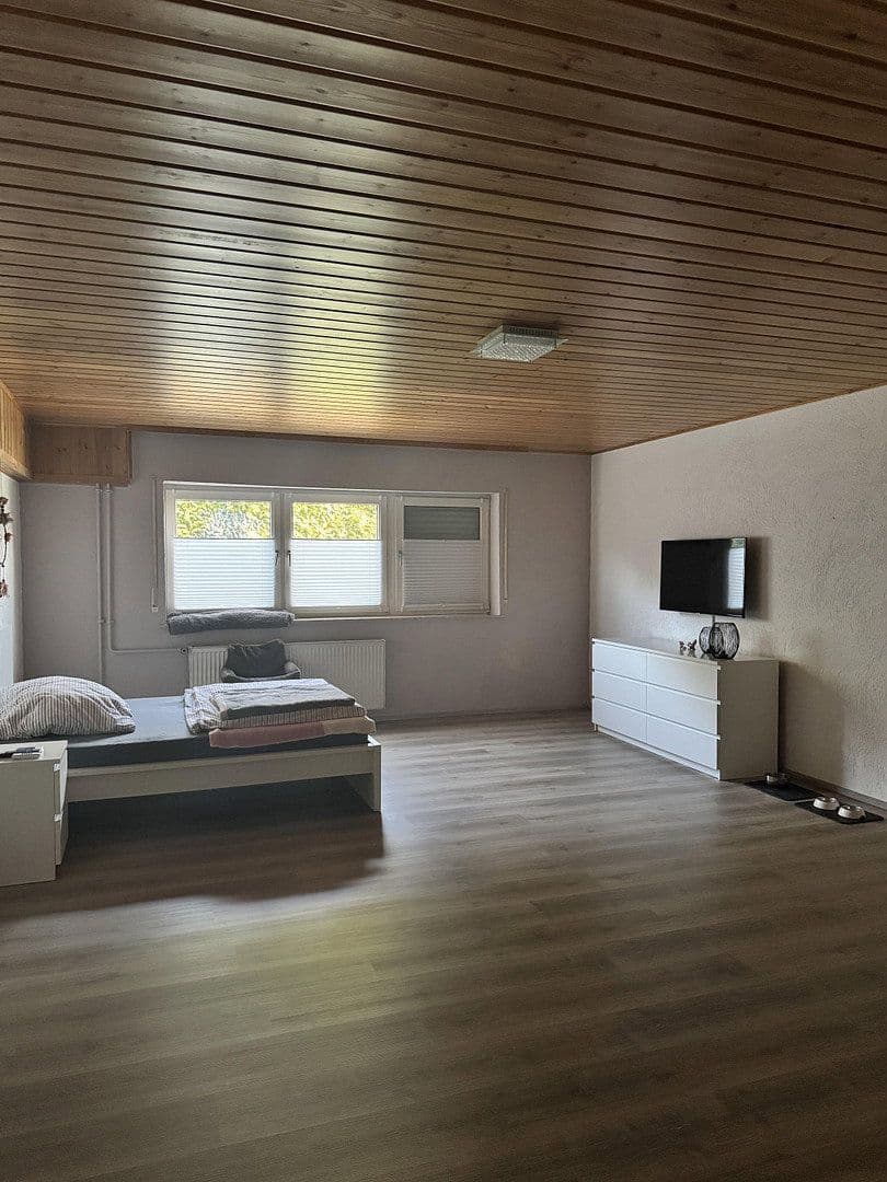 Prodej domu 458 m², pozemek 678 m², Ritter-Stephan-von-Mörlheim-Straße 2, Eußerthal, Porýní-Falc Prodej domu 458 m², pozemek 678 m², Ritter-Stephan-von-Mörlheim-Straße 2, Eußerthal, Porýní-Falc