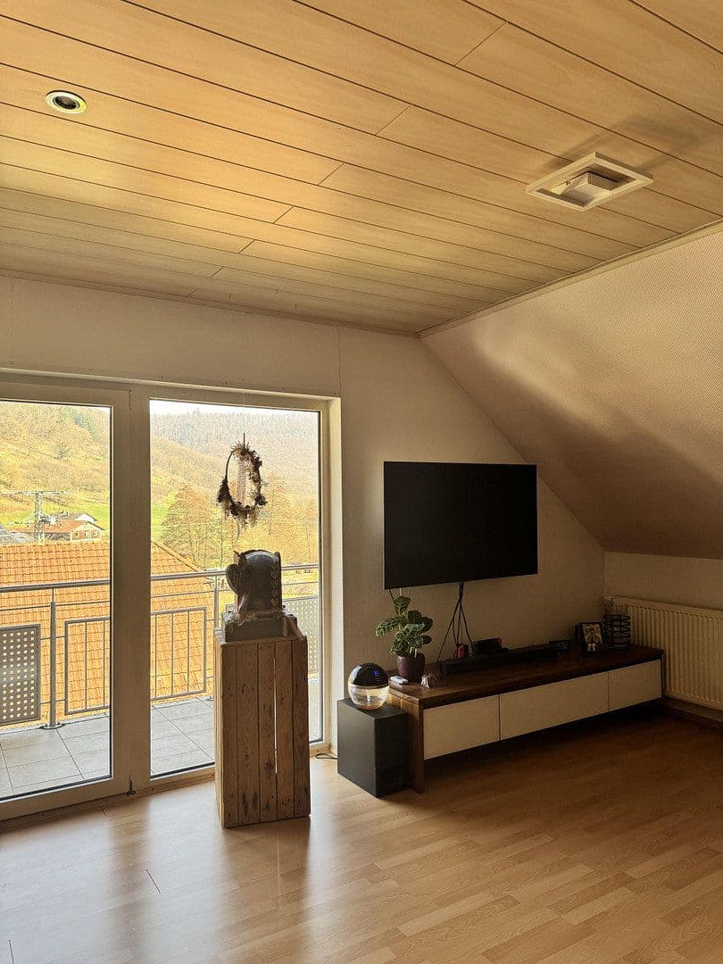 Prodej domu 458 m², pozemek 678 m², Ritter-Stephan-von-Mörlheim-Straße 2, Eußerthal, Porýní-Falc Prodej domu 458 m², pozemek 678 m², Ritter-Stephan-von-Mörlheim-Straße 2, Eußerthal, Porýní-Falc