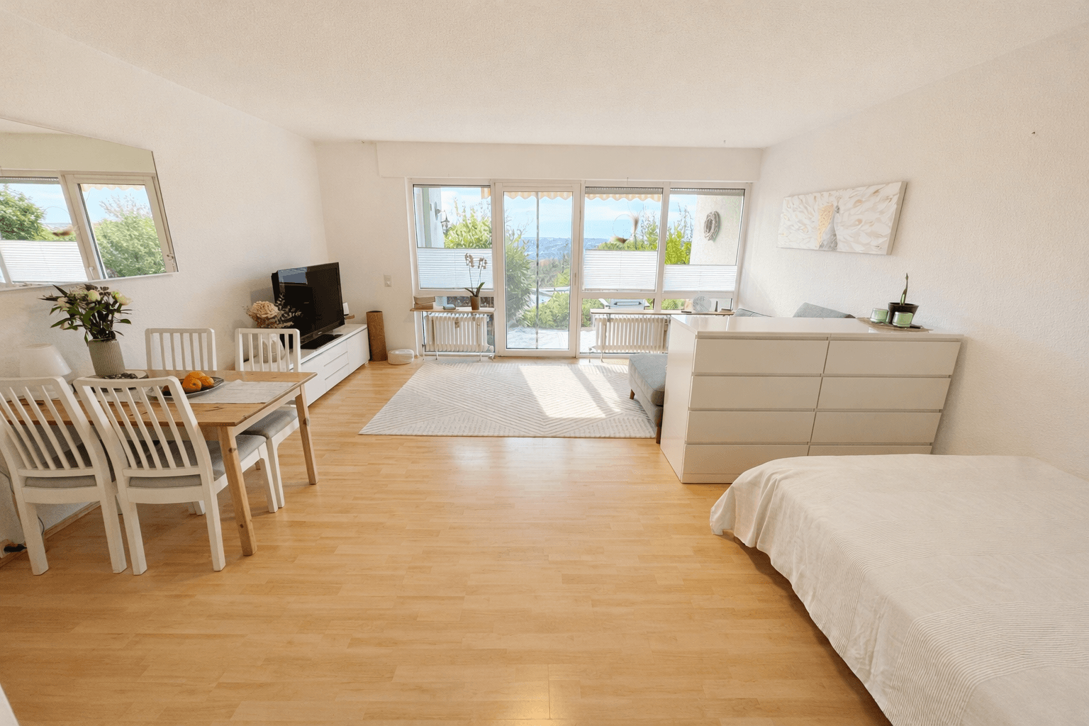 Pronájem bytu 1+1 45 m², Linec nad Rýnem, Porýní-Falc Pronájem bytu 1+1 45 m², Linec nad Rýnem, Porýní-Falc