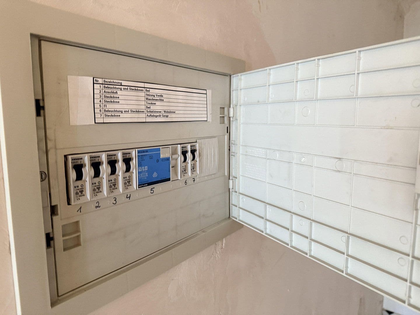 Prodej domu 155 m², pozemek 354 m², Iserlohner Straße 39, Köln, Severní Porýní-Vestfálsko Prodej domu 155 m², pozemek 354 m², Iserlohner Straße 39, Köln, Severní Porýní-Vestfálsko