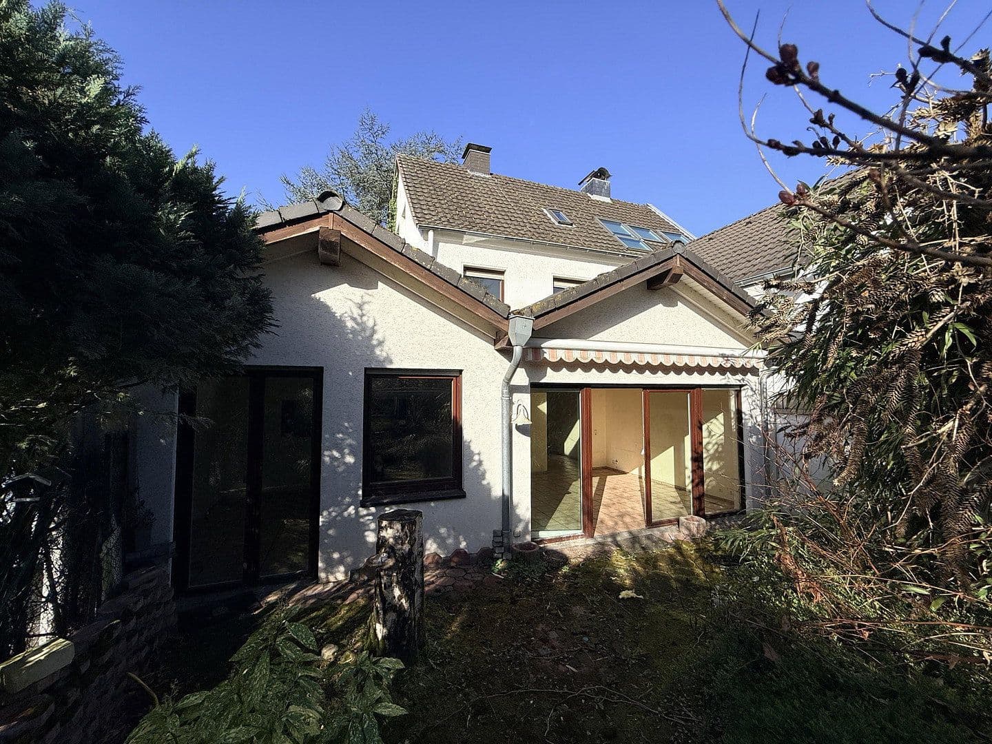 Prodej domu 155 m², pozemek 354 m², Iserlohner Straße 39, Köln, Severní Porýní-Vestfálsko Prodej domu 155 m², pozemek 354 m², Iserlohner Straße 39, Köln, Severní Porýní-Vestfálsko