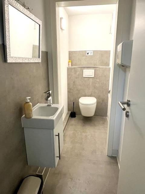 Pronájem kanceláře 261 m², Waldeckerstraße 4, Mörfelden-Walldorf, Hessen Pronájem kanceláře 261 m², Waldeckerstraße 4, Mörfelden-Walldorf, Hessen