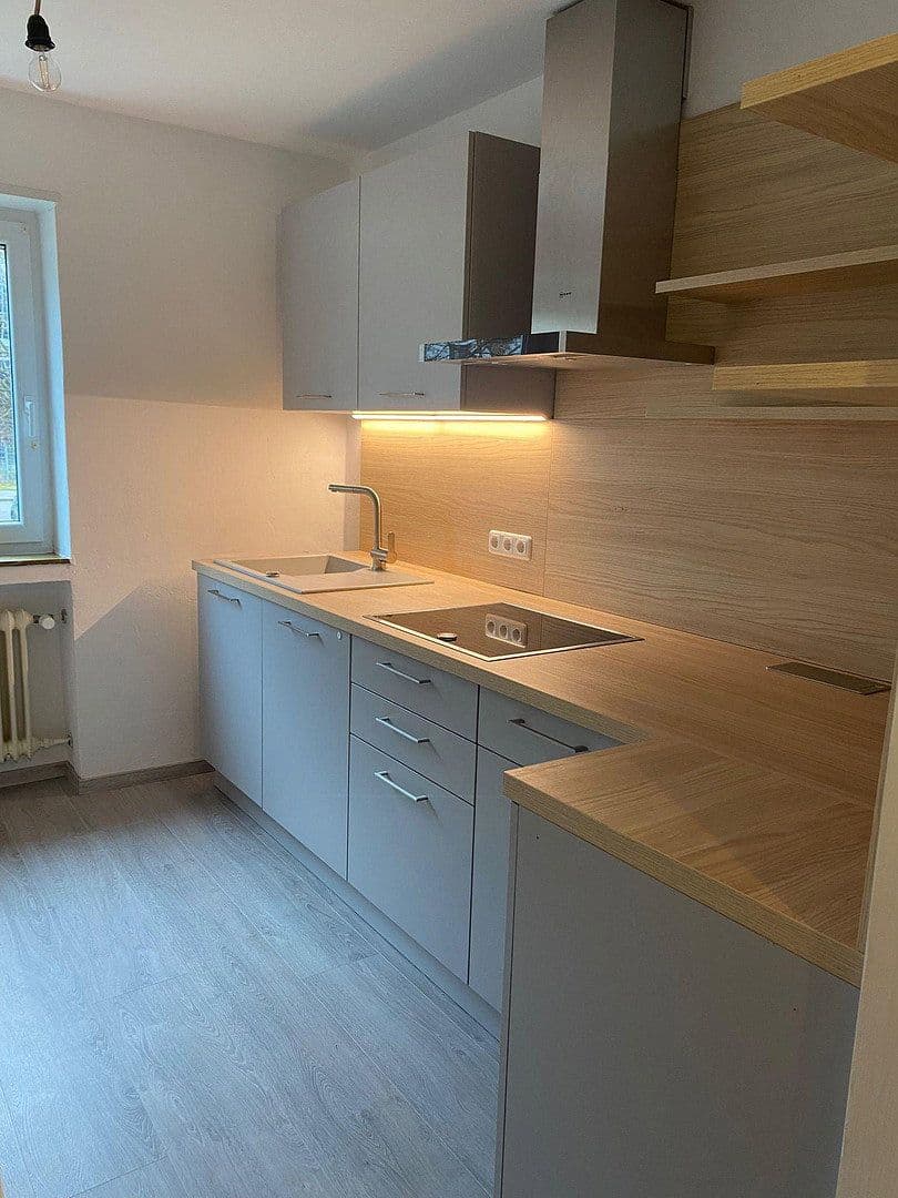 Pronájem bytu 2+1 64 m², Simpertstraße 11, Augsburg, Bavorsko Pronájem bytu 2+1 64 m², Simpertstraße 11, Augsburg, Bavorsko