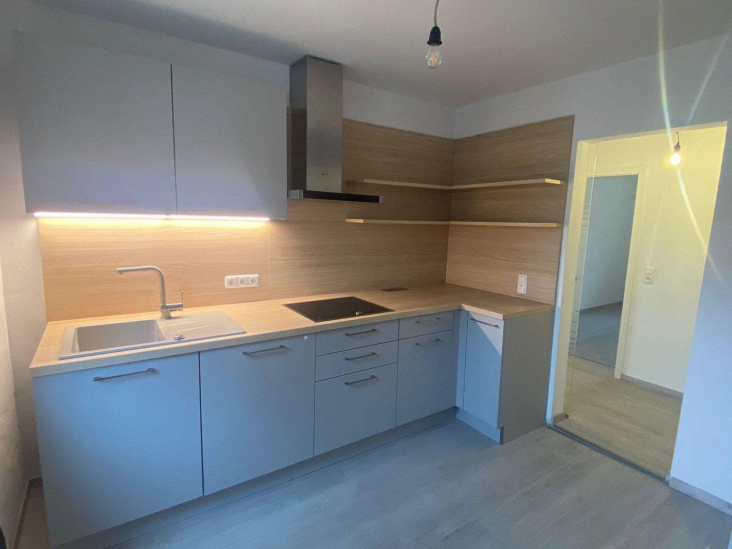 Pronájem bytu 2+1 64 m², Simpertstraße 11, Augsburg, Bavorsko Pronájem bytu 2+1 64 m², Simpertstraße 11, Augsburg, Bavorsko