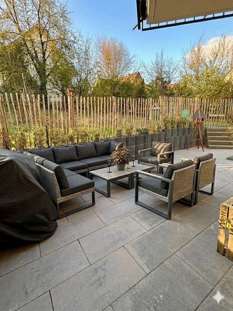 Prodej domu 115 m², pozemek 320 m², Mergenthalerstr. 4/1, Heilbronn, Bádensko-Württembersko Prodej domu 115 m², pozemek 320 m², Mergenthalerstr. 4/1, Heilbronn, Bádensko-Württembersko