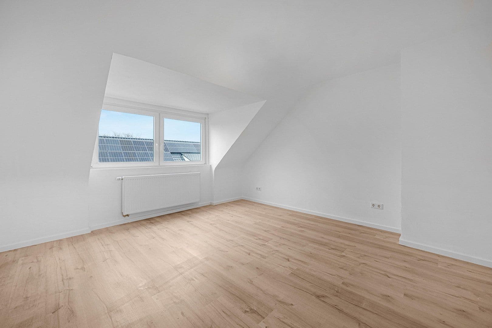 Pronájem bytu 4+1 81 m², Seitenstraße 2, Gelsenkirchen, Severní Porýní-Vestfálsko Pronájem bytu 4+1 81 m², Seitenstraße 2, Gelsenkirchen, Severní Porýní-Vestfálsko