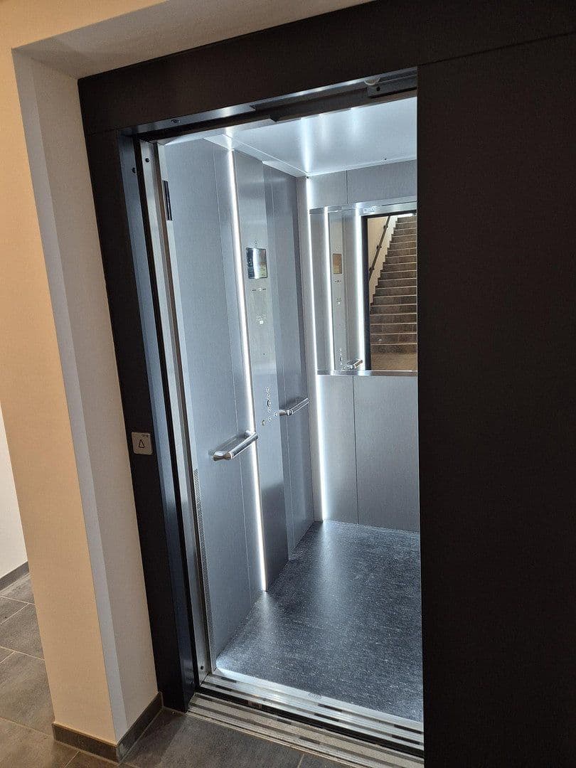 Pronájem bytu 2+1 89 m², Schloßstr. 2G, Wadern, Země Sársko Pronájem bytu 2+1 89 m², Schloßstr. 2G, Wadern, Země Sársko