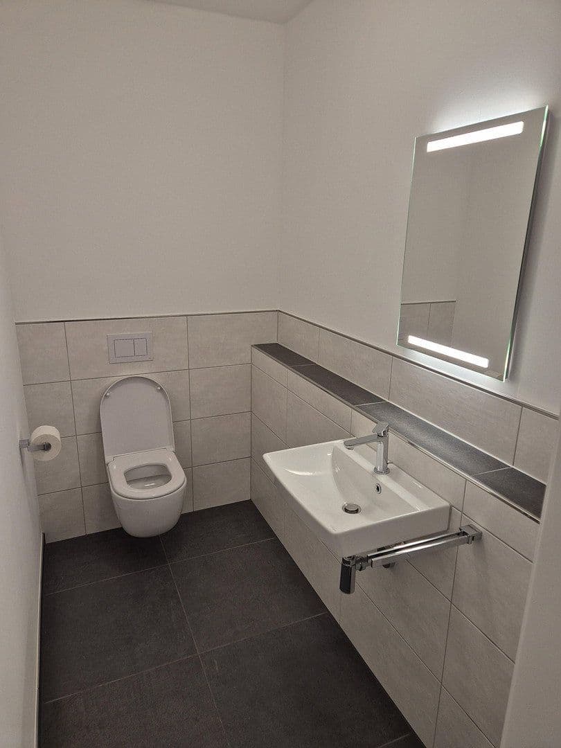 Pronájem bytu 2+1 89 m², Schloßstr. 2G, Wadern, Země Sársko Pronájem bytu 2+1 89 m², Schloßstr. 2G, Wadern, Země Sársko