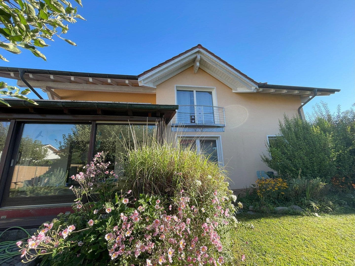 Prodej domu 212 m², pozemek 650 m², Laufen, Bavorsko Prodej domu 212 m², pozemek 650 m², Laufen, Bavorsko