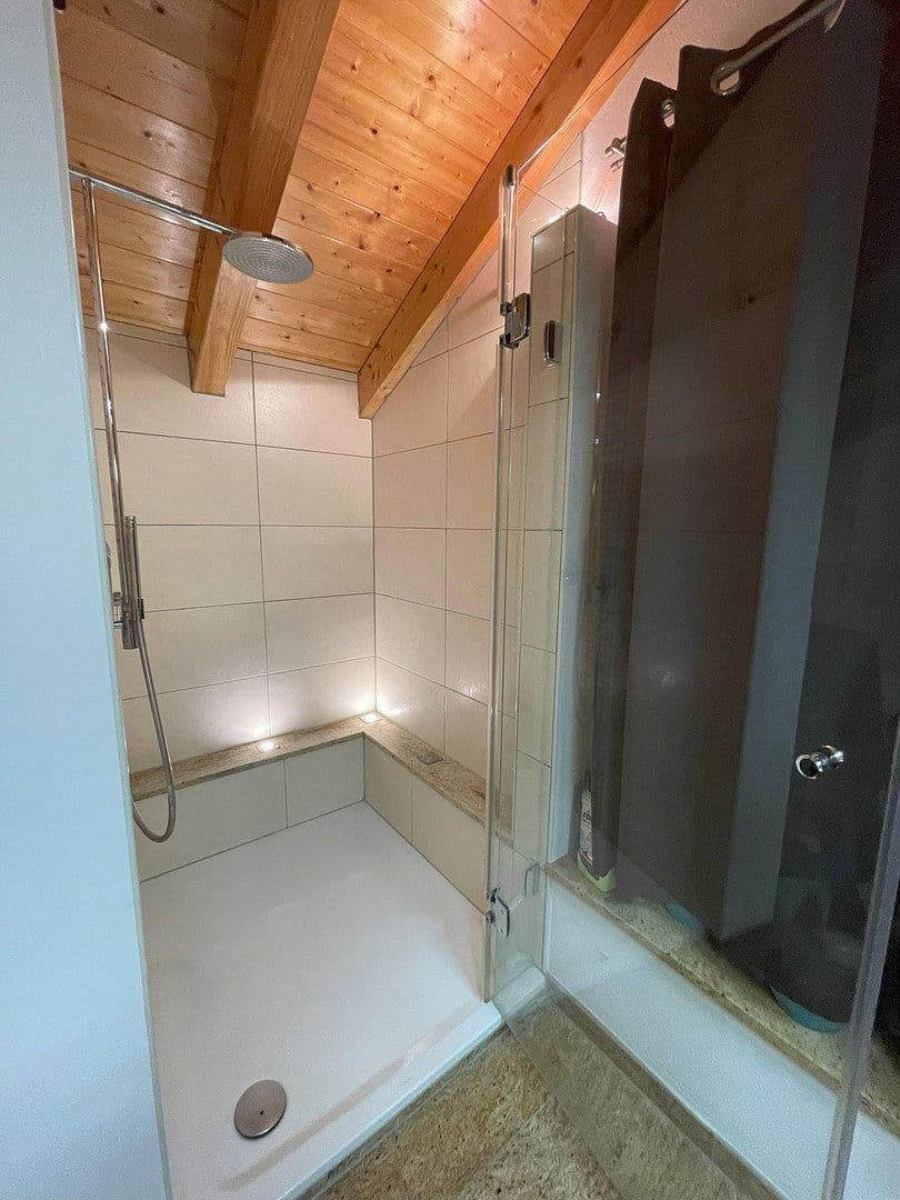 Prodej domu 212 m², pozemek 650 m², Laufen, Bavorsko Prodej domu 212 m², pozemek 650 m², Laufen, Bavorsko