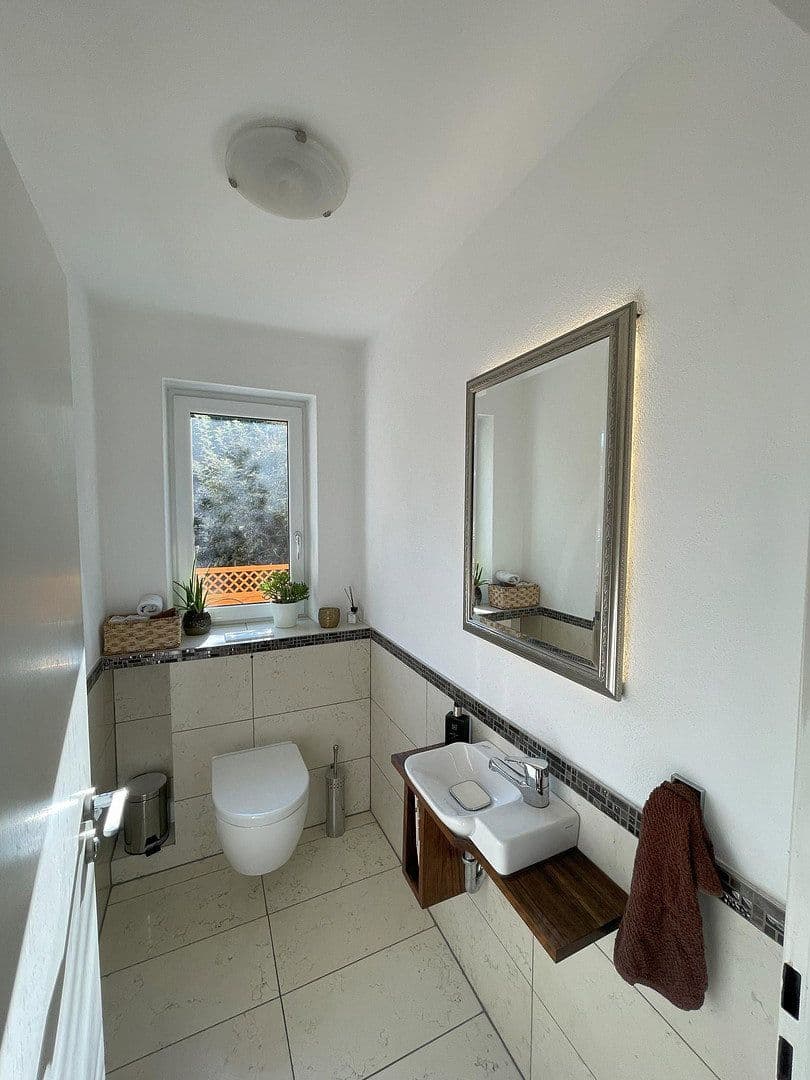 Prodej domu 212 m², pozemek 650 m², Laufen, Bavorsko Prodej domu 212 m², pozemek 650 m², Laufen, Bavorsko