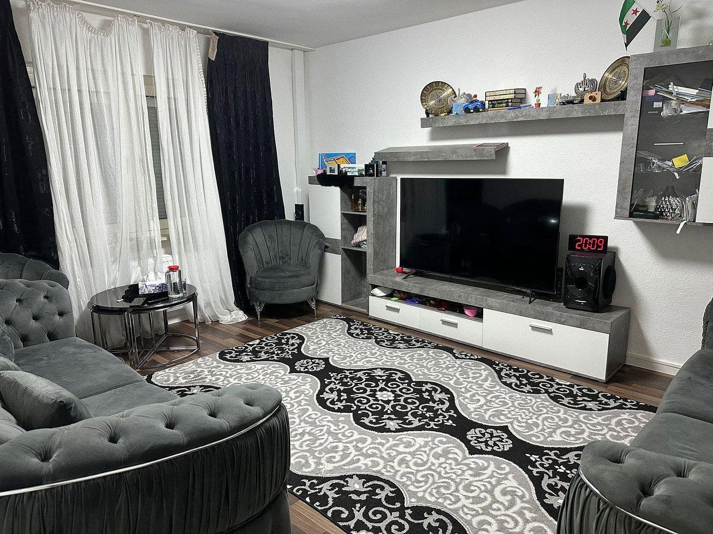 Pronájem bytu 3+1 67 m², Dollendorfstr. 27, Essen, Severní Porýní-Vestfálsko Pronájem bytu 3+1 67 m², Dollendorfstr. 27, Essen, Severní Porýní-Vestfálsko