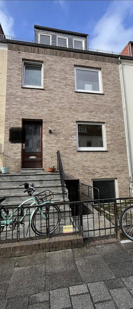 Pronájem bytu 1+1 32 m², Bremen, Bremen Pronájem bytu 1+1 32 m², Bremen, Bremen