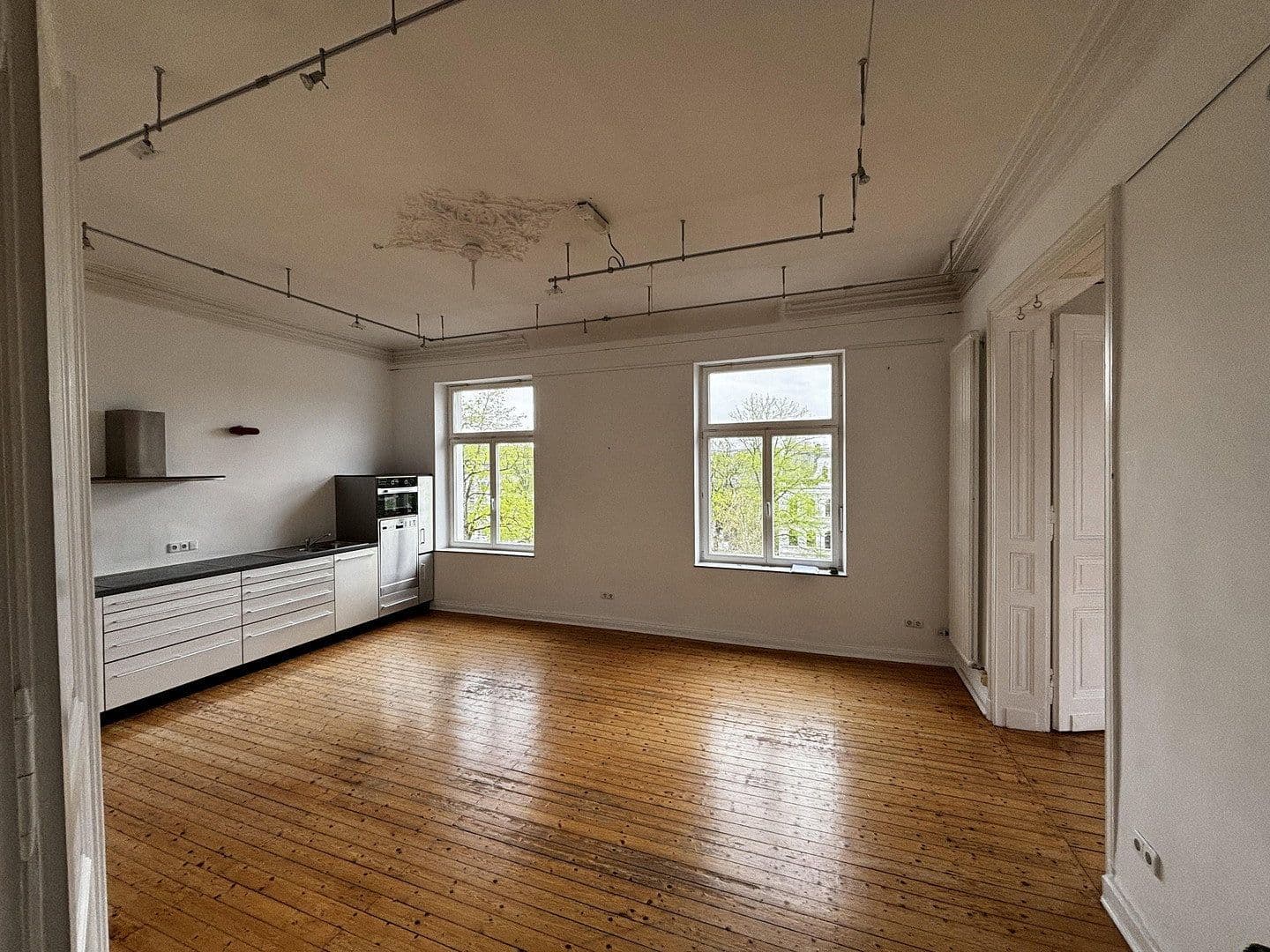 Pronájem bytu 4+kk 140 m², Bismarckstr. 94, Cáchy, Severní Porýní-Vestfálsko Pronájem bytu 4+kk 140 m², Bismarckstr. 94, Cáchy, Severní Porýní-Vestfálsko