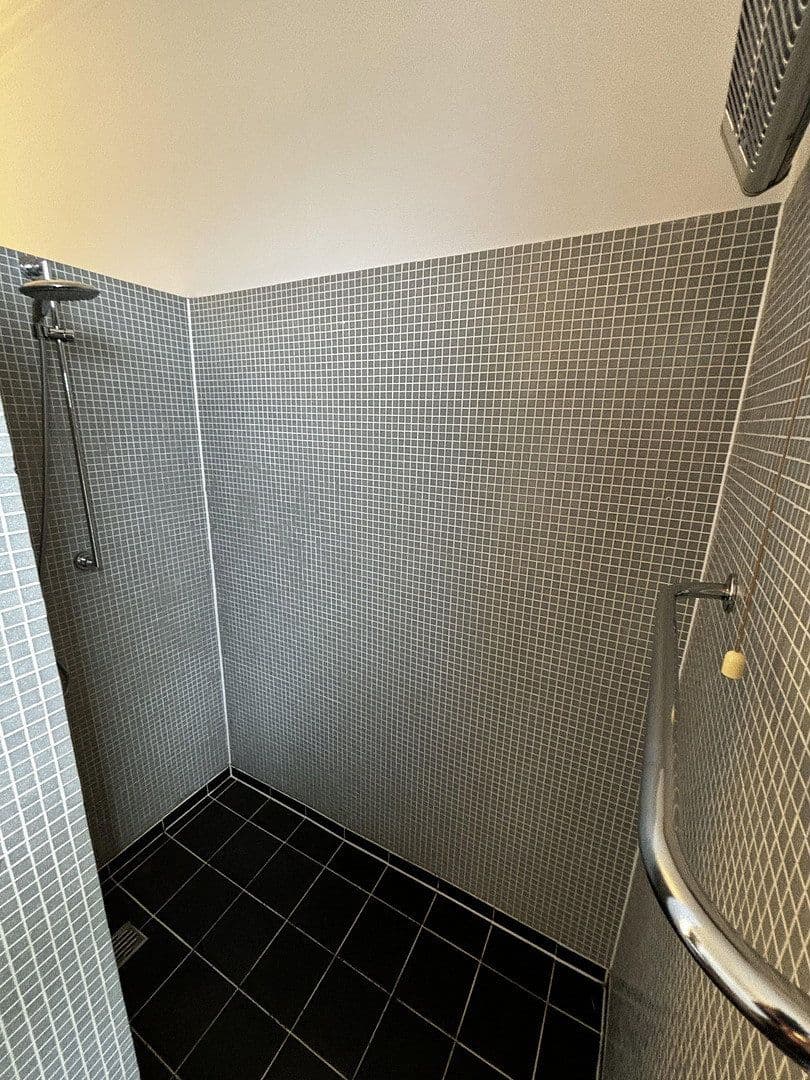 Pronájem bytu 4+kk 140 m², Bismarckstr. 94, Cáchy, Severní Porýní-Vestfálsko Pronájem bytu 4+kk 140 m², Bismarckstr. 94, Cáchy, Severní Porýní-Vestfálsko