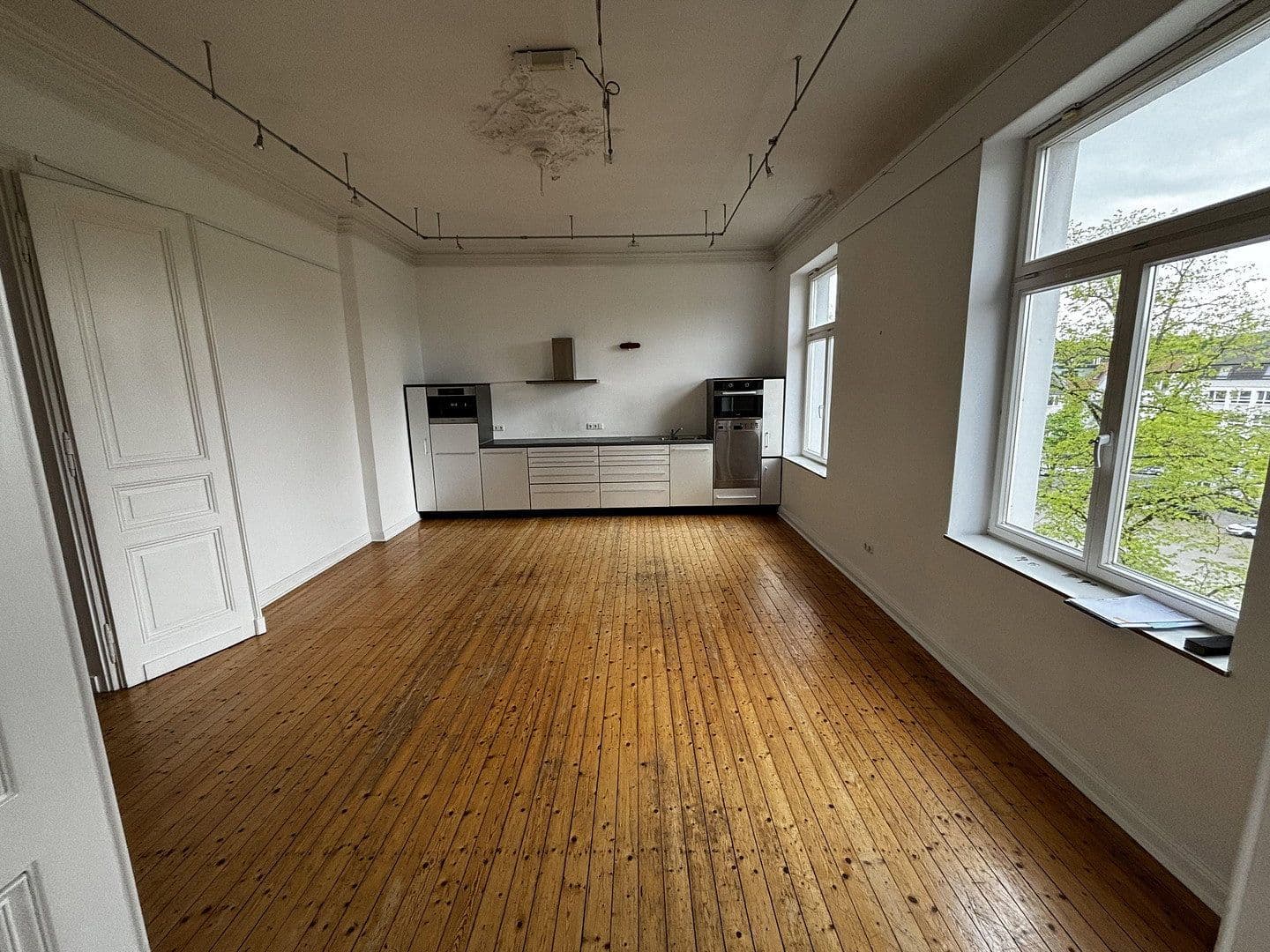 Pronájem bytu 4+kk 140 m², Bismarckstr. 94, Cáchy, Severní Porýní-Vestfálsko Pronájem bytu 4+kk 140 m², Bismarckstr. 94, Cáchy, Severní Porýní-Vestfálsko