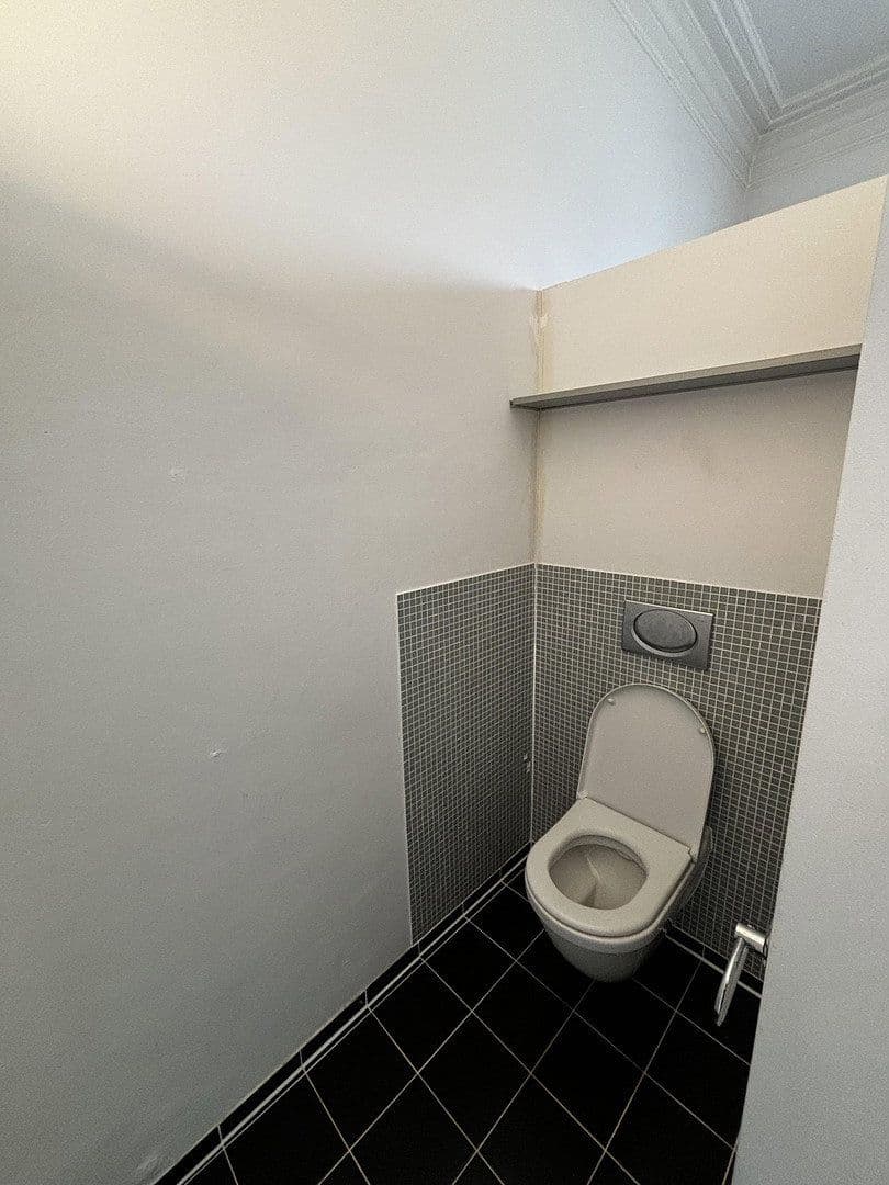 Pronájem bytu 4+kk 140 m², Bismarckstr. 94, Cáchy, Severní Porýní-Vestfálsko Pronájem bytu 4+kk 140 m², Bismarckstr. 94, Cáchy, Severní Porýní-Vestfálsko