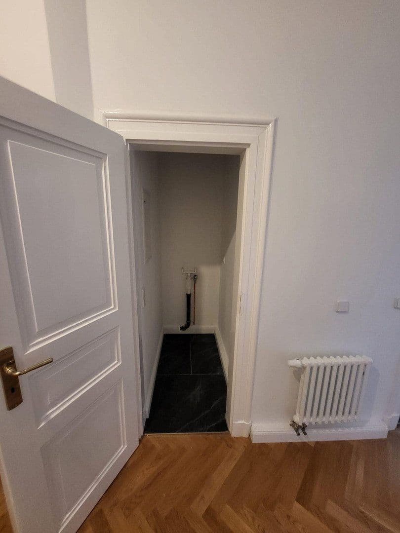 Pronájem bytu 3+1 98 m², Leipzig, Sasko Pronájem bytu 3+1 98 m², Leipzig, Sasko