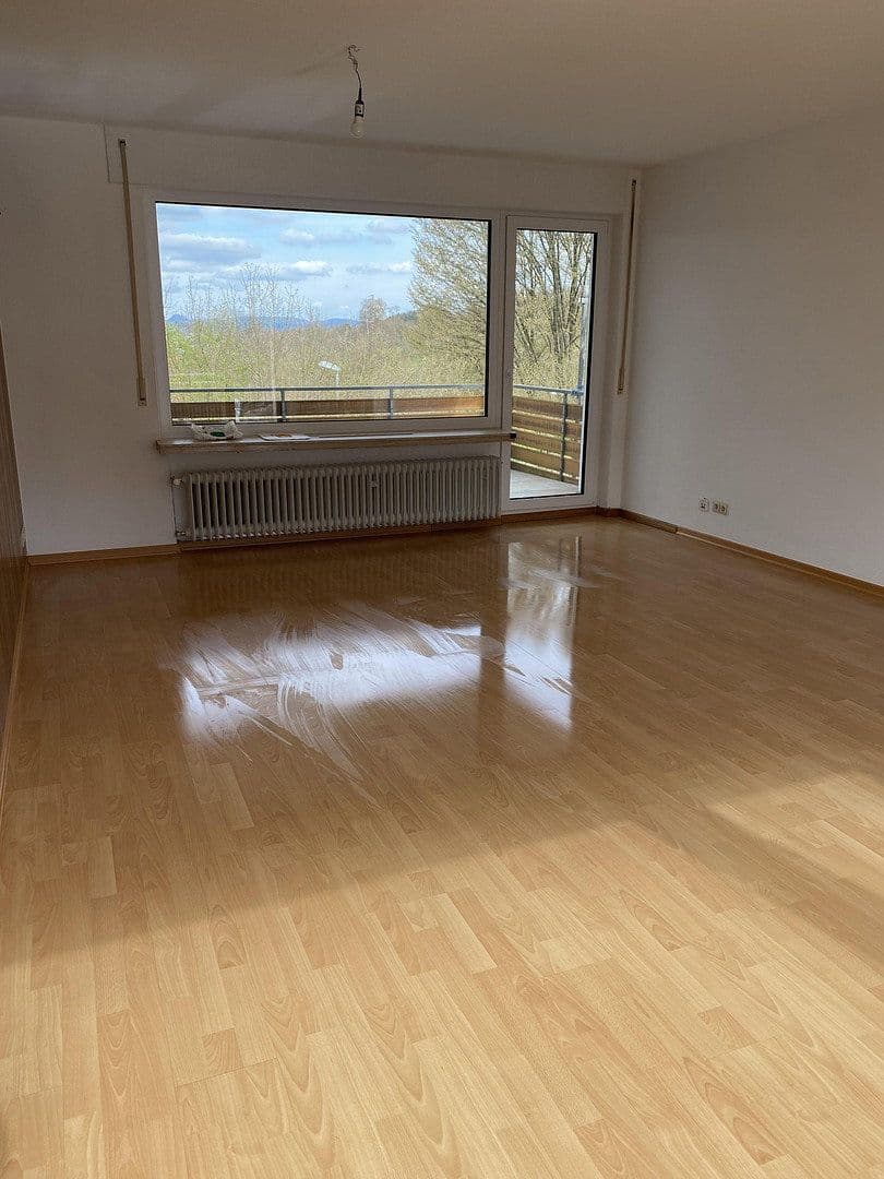 Pronájem bytu 4+1 120 m², Uhingen, Bádensko-Württembersko Pronájem bytu 4+1 120 m², Uhingen, Bádensko-Württembersko