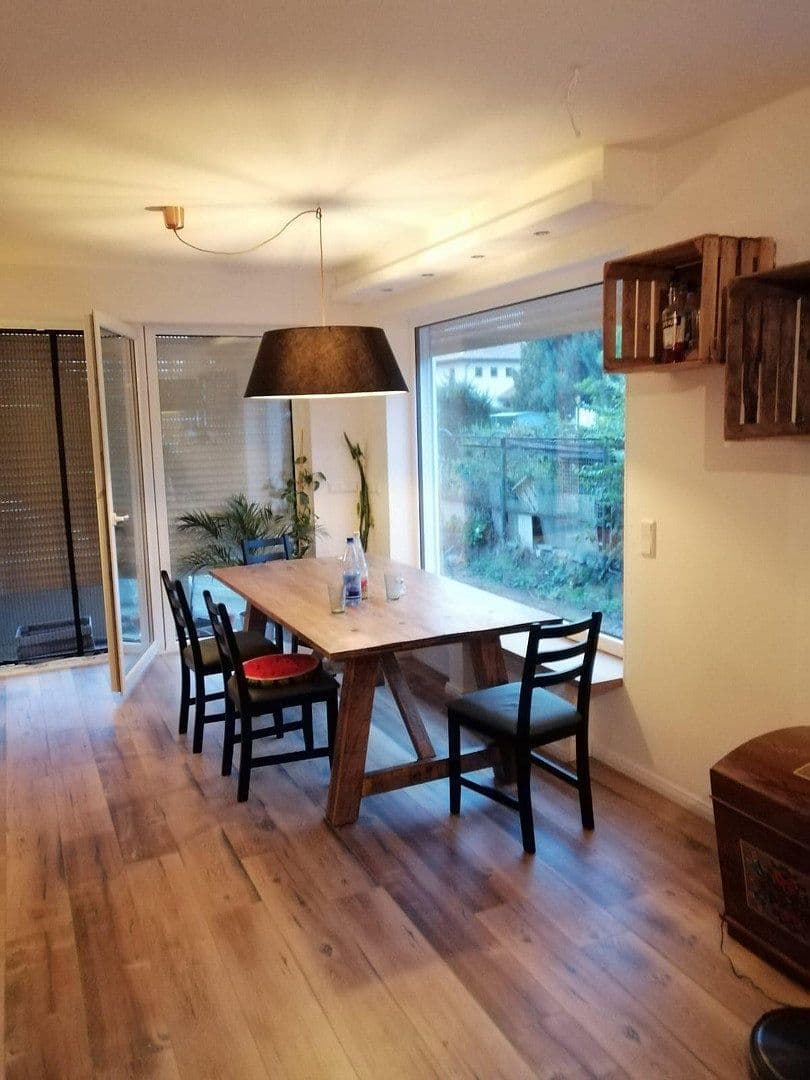 Pronájem bytu 4+1 133 m², Kaulbachweg, Leipzig, Sasko Pronájem bytu 4+1 133 m², Kaulbachweg, Leipzig, Sasko