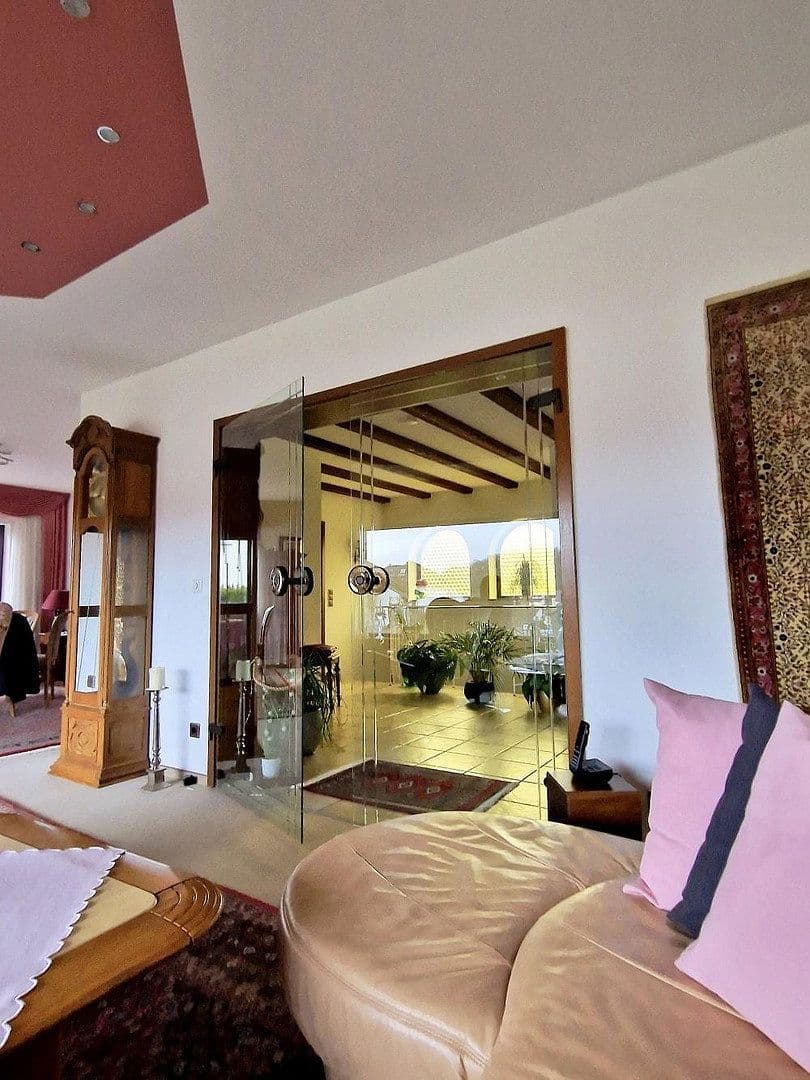 Prodej domu 283 m², pozemek 875 m², Mengerskirchen, Hessen Prodej domu 283 m², pozemek 875 m², Mengerskirchen, Hessen