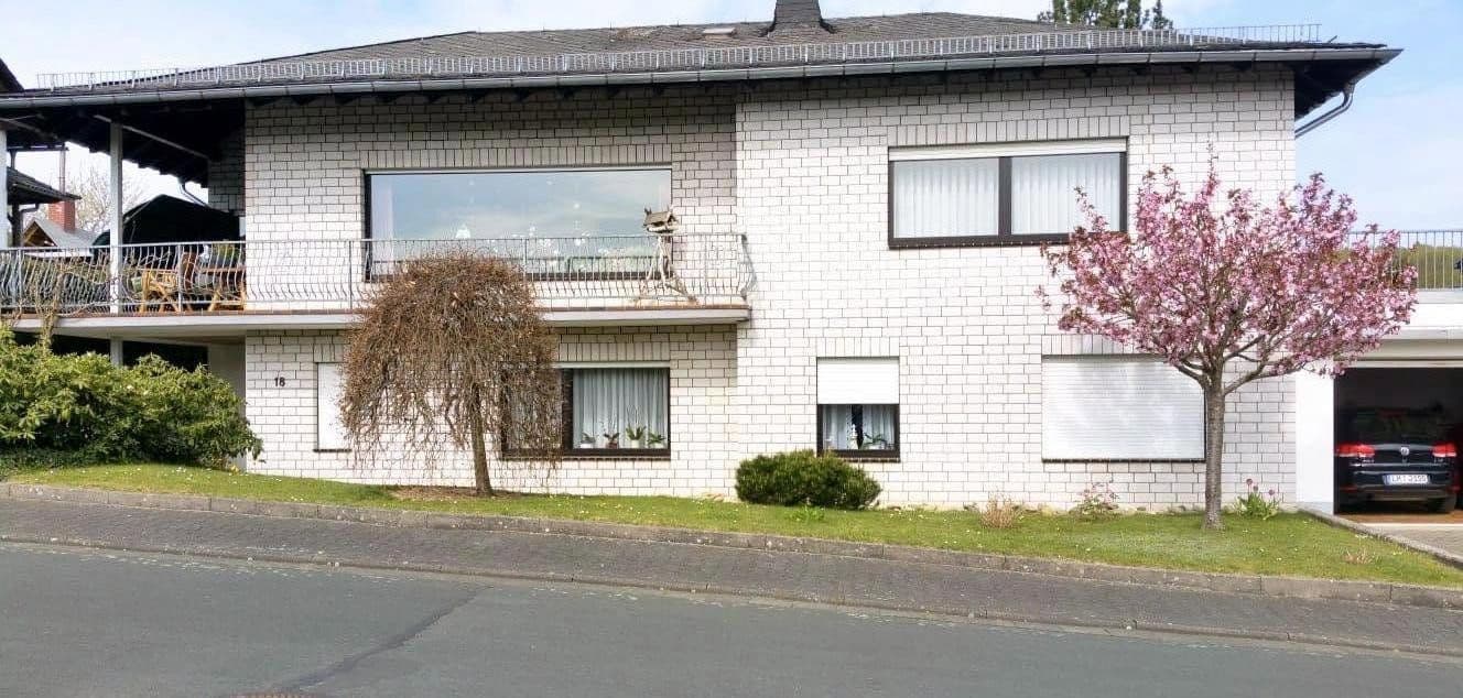Prodej domu 283 m², pozemek 875 m², Mengerskirchen, Hessen Prodej domu 283 m², pozemek 875 m², Mengerskirchen, Hessen