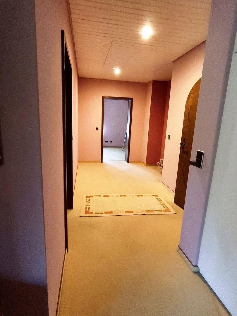 Prodej domu 283 m², pozemek 875 m², Mengerskirchen, Hessen Prodej domu 283 m², pozemek 875 m², Mengerskirchen, Hessen