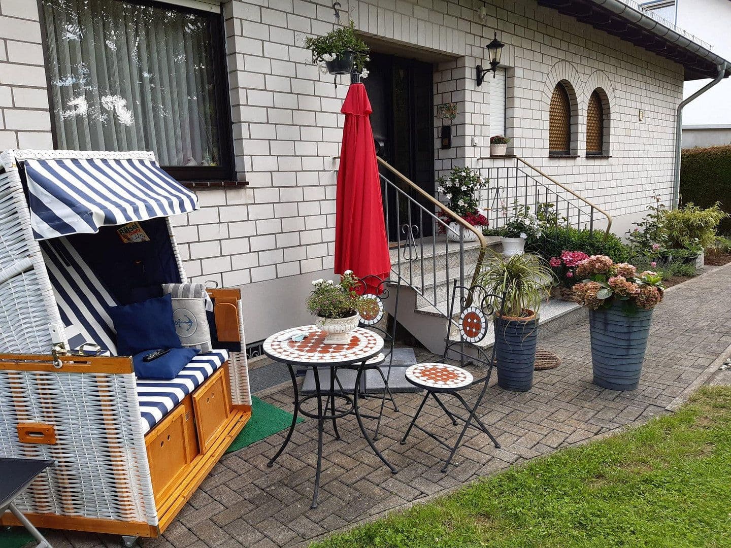 Prodej domu 283 m², pozemek 875 m², Mengerskirchen, Hessen Prodej domu 283 m², pozemek 875 m², Mengerskirchen, Hessen