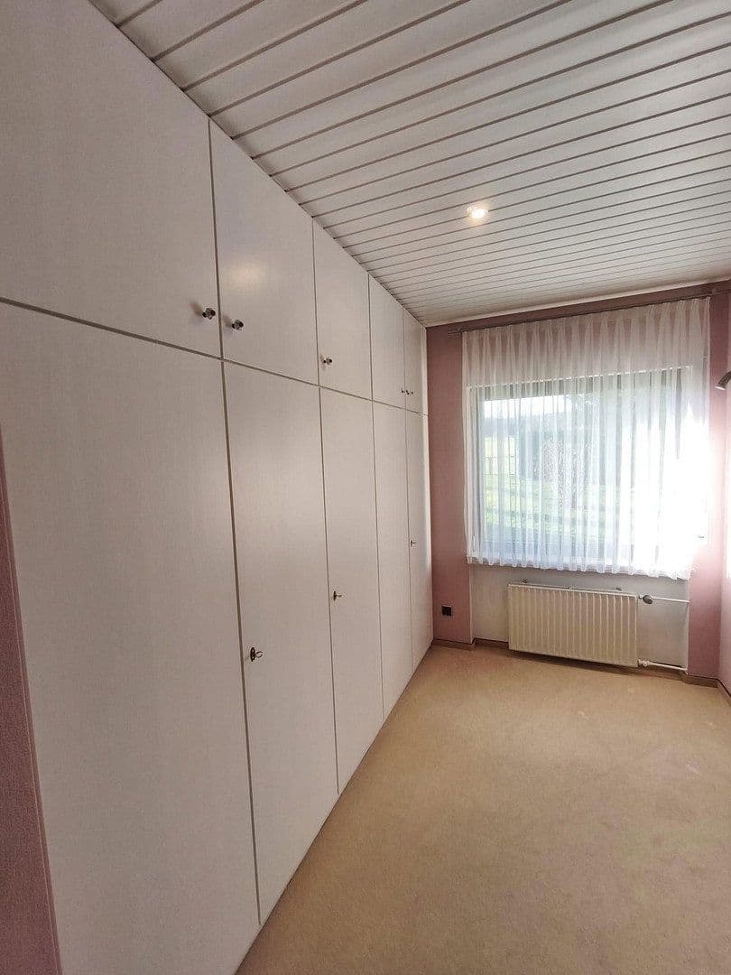 Prodej domu 283 m², pozemek 875 m², Mengerskirchen, Hessen Prodej domu 283 m², pozemek 875 m², Mengerskirchen, Hessen
