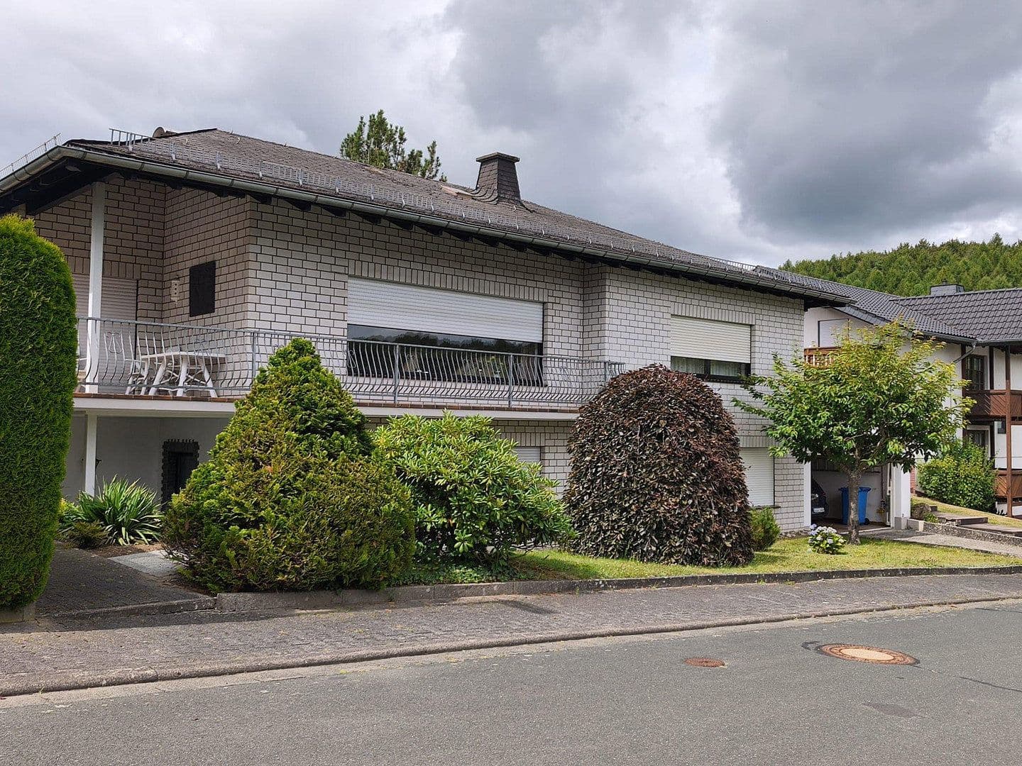 Prodej domu 283 m², pozemek 875 m², Mengerskirchen, Hessen Prodej domu 283 m², pozemek 875 m², Mengerskirchen, Hessen