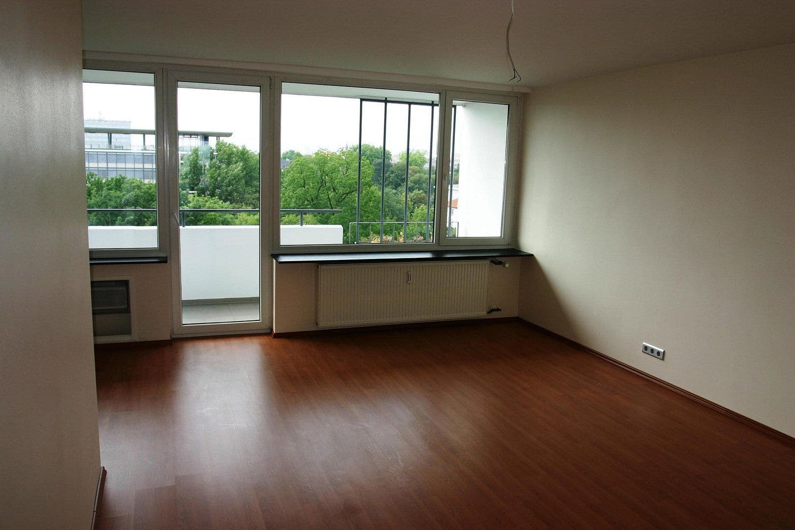 Prodej bytu 3+1 90 m², Frankfurt am Main, Hessen Prodej bytu 3+1 90 m², Frankfurt am Main, Hessen