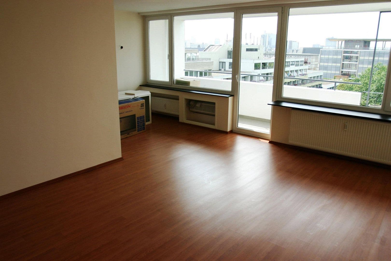 Prodej bytu 3+1 90 m², Frankfurt am Main, Hessen Prodej bytu 3+1 90 m², Frankfurt am Main, Hessen