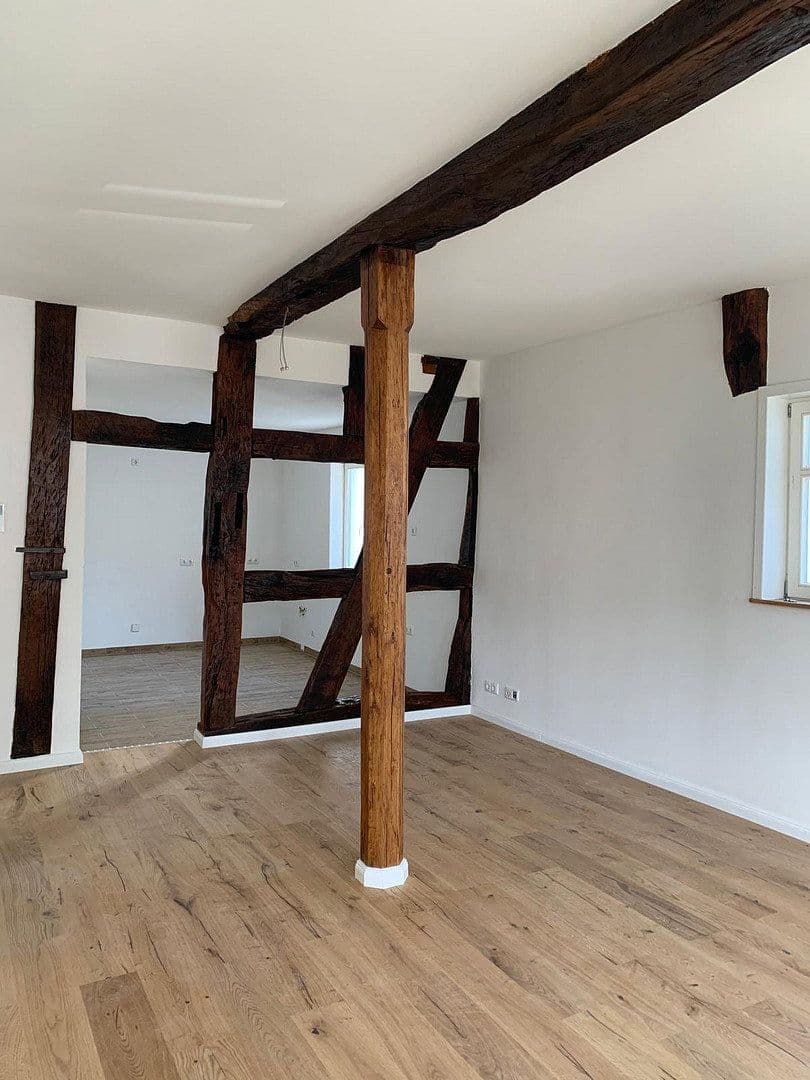 Prodej domu 130 m², pozemek 190 m², Cullmannsfahrt 4, Grünberg, Hessen Prodej domu 130 m², pozemek 190 m², Cullmannsfahrt 4, Grünberg, Hessen