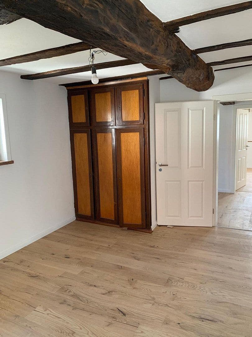 Prodej domu 130 m², pozemek 190 m², Cullmannsfahrt 4, Grünberg, Hessen Prodej domu 130 m², pozemek 190 m², Cullmannsfahrt 4, Grünberg, Hessen