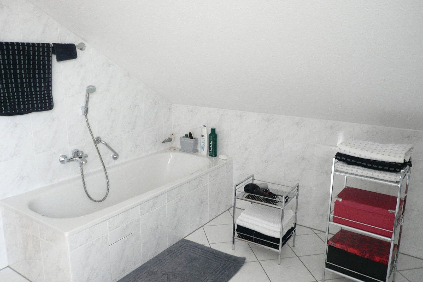 Prodej domu 120 m², pozemek 230 m², Friolzheim, Bádensko-Württembersko Prodej domu 120 m², pozemek 230 m², Friolzheim, Bádensko-Württembersko