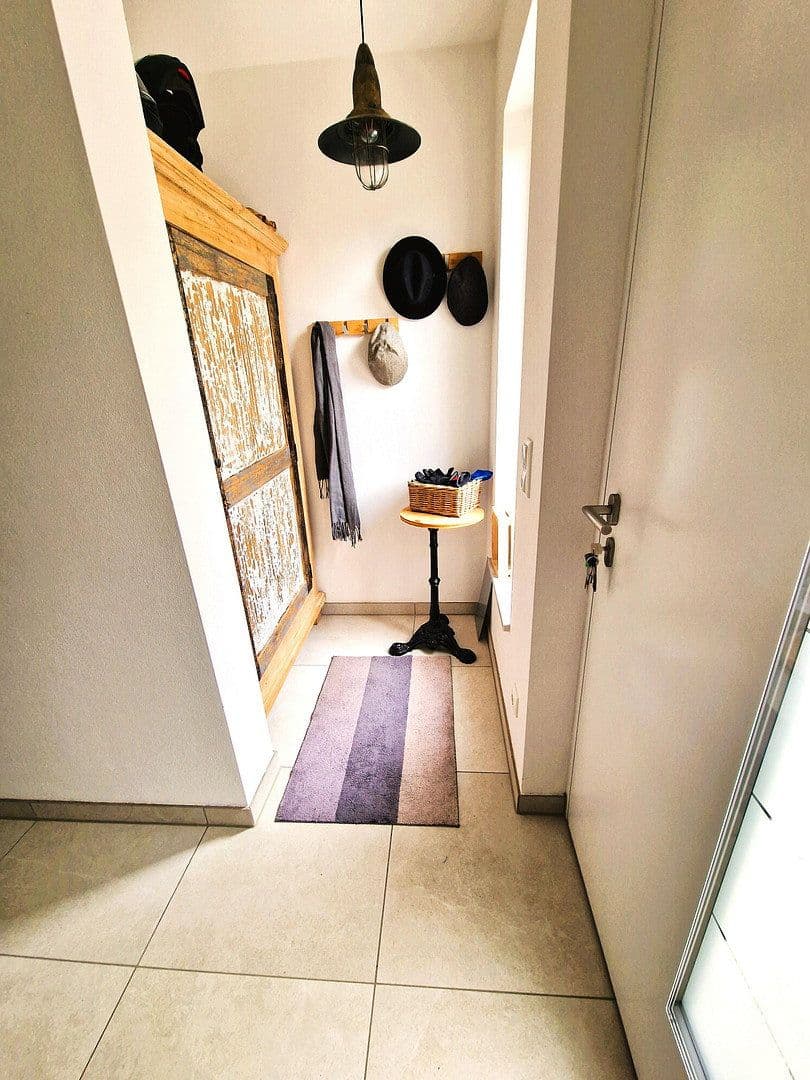 Prodej domu 173 m², pozemek 350 m², Lappersdorf, Bavorsko Prodej domu 173 m², pozemek 350 m², Lappersdorf, Bavorsko