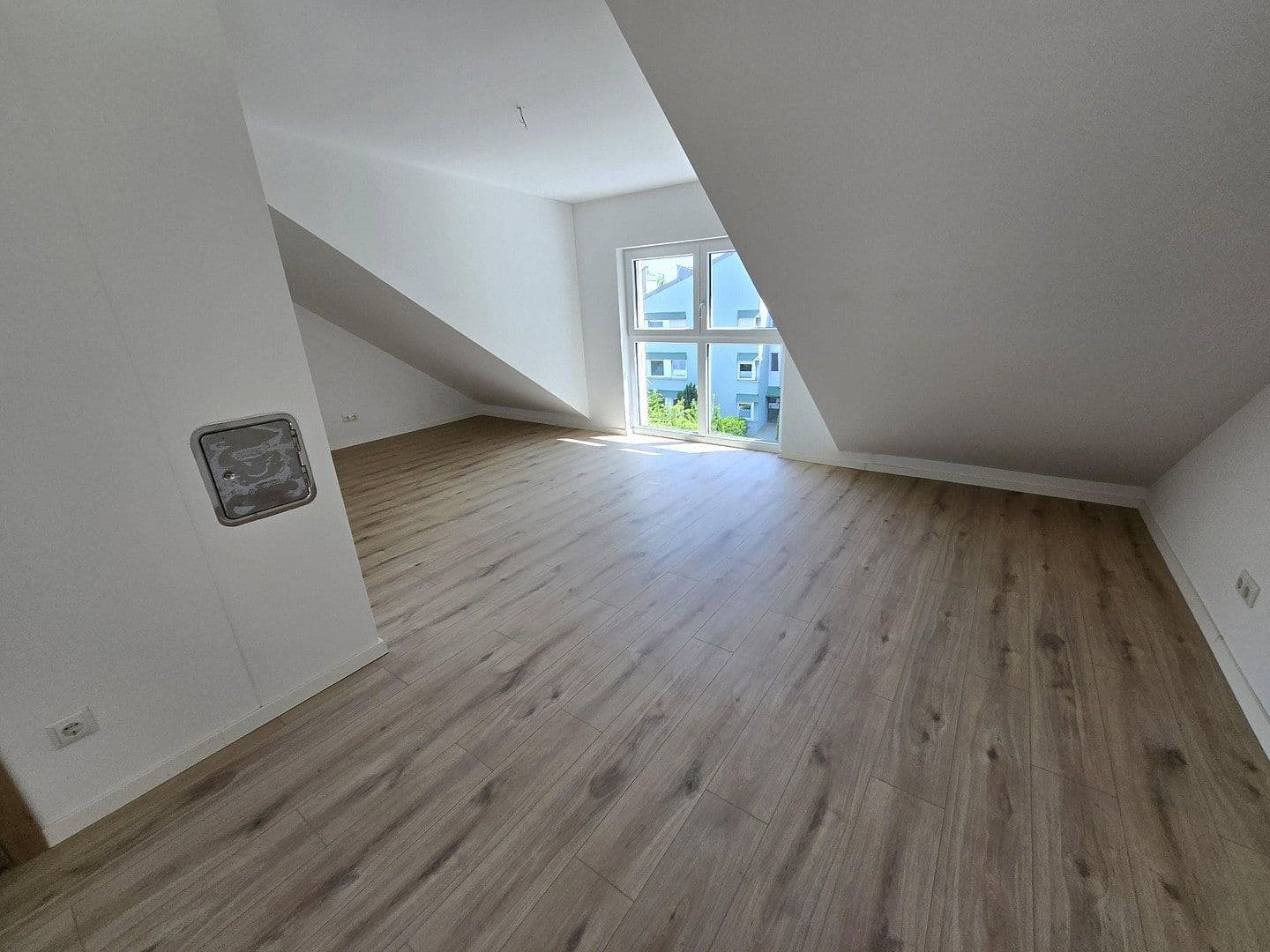 Prodej domu 173 m², pozemek 350 m², Lappersdorf, Bavorsko Prodej domu 173 m², pozemek 350 m², Lappersdorf, Bavorsko