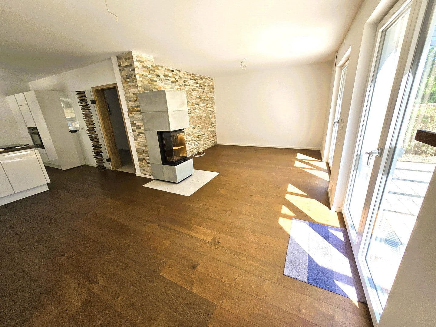 Prodej domu 173 m², pozemek 350 m², Lappersdorf, Bavorsko Prodej domu 173 m², pozemek 350 m², Lappersdorf, Bavorsko