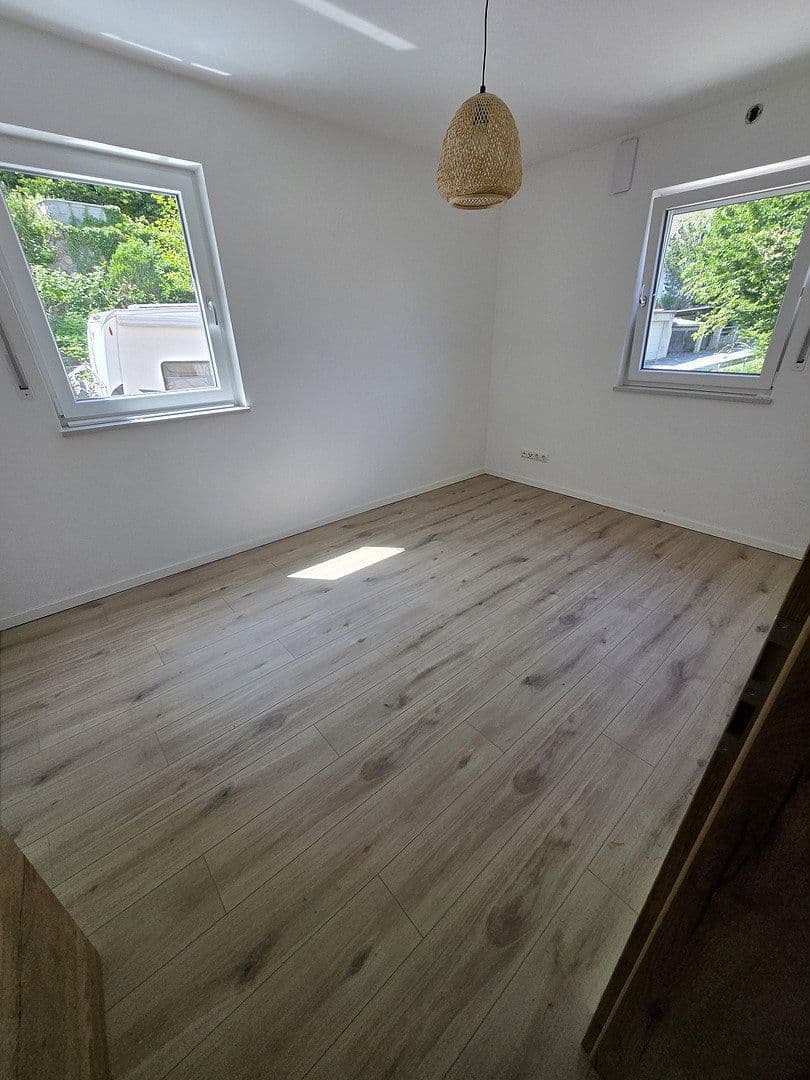 Prodej domu 173 m², pozemek 350 m², Lappersdorf, Bavorsko Prodej domu 173 m², pozemek 350 m², Lappersdorf, Bavorsko