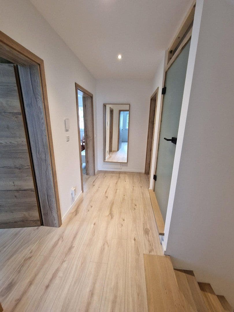 Prodej domu 173 m², pozemek 350 m², Lappersdorf, Bavorsko Prodej domu 173 m², pozemek 350 m², Lappersdorf, Bavorsko