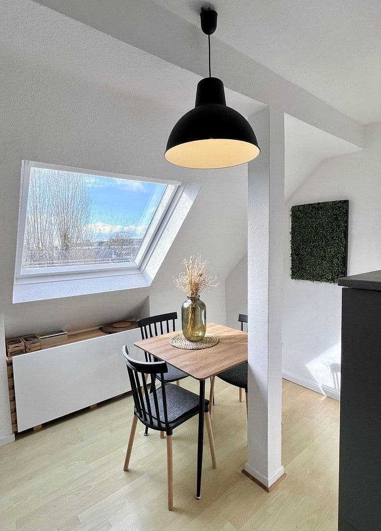 Pronájem bytu 1+1 40 m², Rüttenscheider Straße 256, Essen, Severní Porýní-Vestfálsko Pronájem bytu 1+1 40 m², Rüttenscheider Straße 256, Essen, Severní Porýní-Vestfálsko