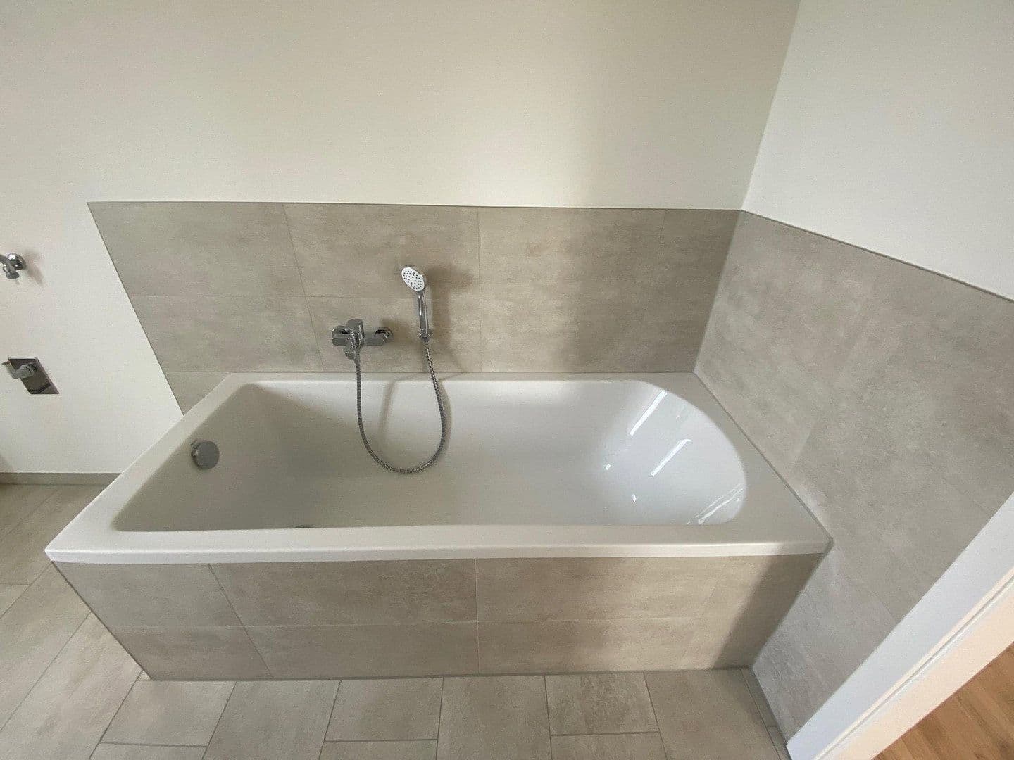 Pronájem bytu 3+kk 105 m², Boizenburg/Elbe, Mecklenburg-Vorpommern Pronájem bytu 3+kk 105 m², Boizenburg/Elbe, Mecklenburg-Vorpommern