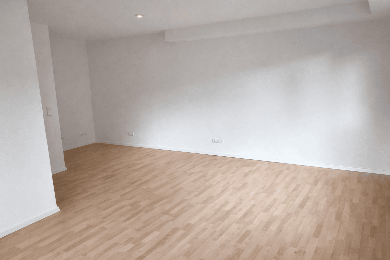 Pronájem bytu 2+1 74 m², Kelkheim (Taunus), Hessen Pronájem bytu 2+1 74 m², Kelkheim (Taunus), Hessen