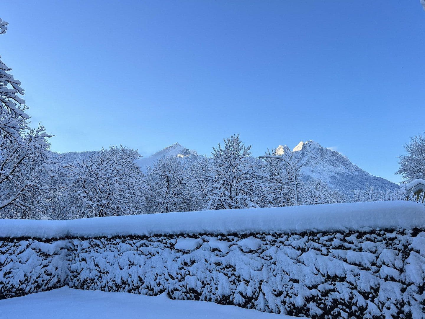 Prodej bytu 3+1 45 m², Zugspitzstraße 136A, Garmisch-Partenkirchen, Bavorsko Prodej bytu 3+1 45 m², Zugspitzstraße 136A, Garmisch-Partenkirchen, Bavorsko