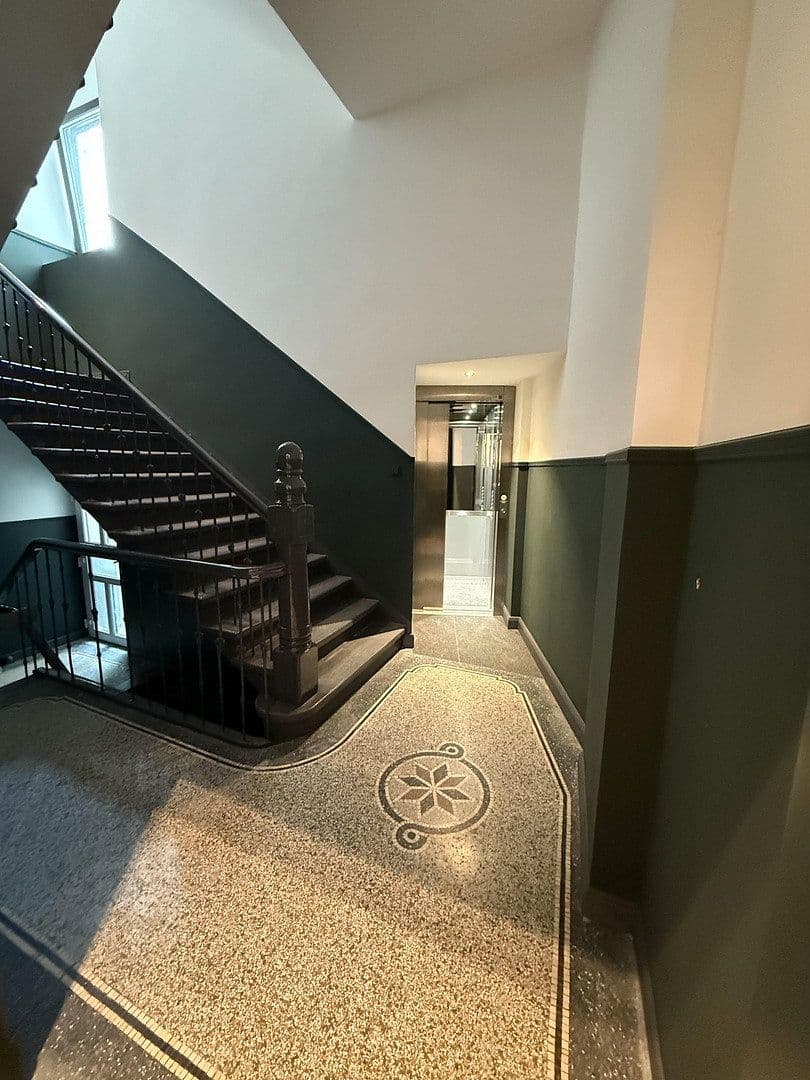 Prodej bytu 7+1 219 m², Julius-Ertel-Straße 18, Hamburg, Hamburg Prodej bytu 7+1 219 m², Julius-Ertel-Straße 18, Hamburg, Hamburg