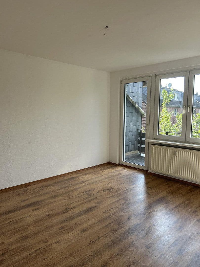 Pronájem bytu 2+1 50 m², Wildstraße 13, Duisburg, Severní Porýní-Vestfálsko Pronájem bytu 2+1 50 m², Wildstraße 13, Duisburg, Severní Porýní-Vestfálsko