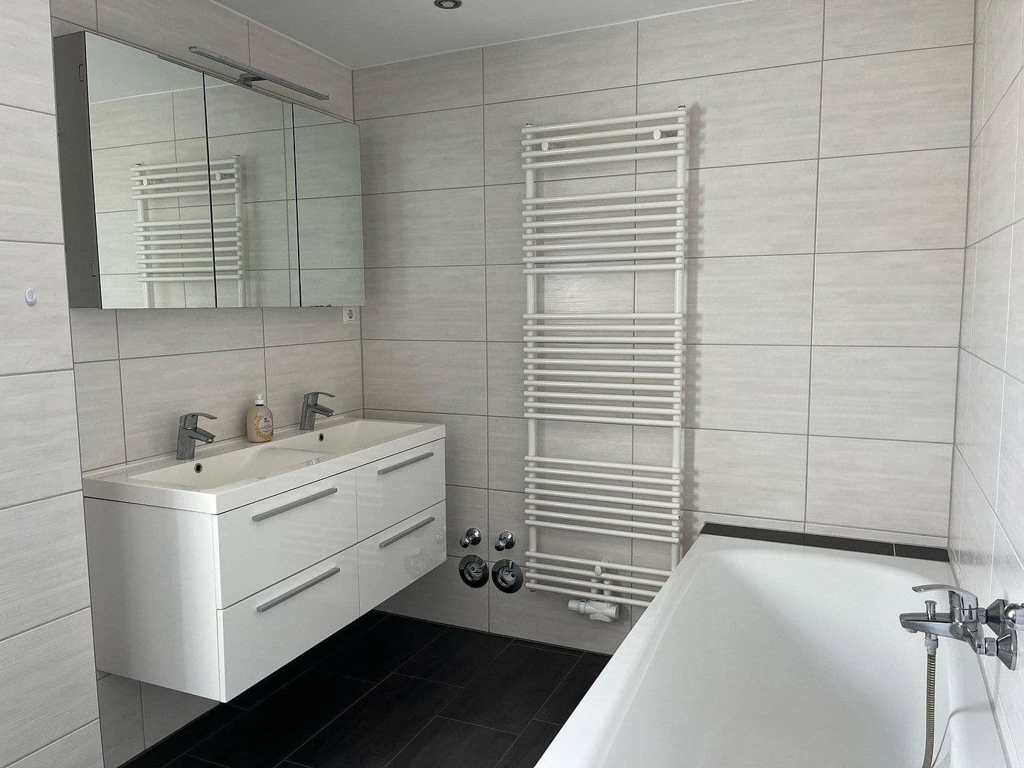 Prodej domu 315 m², pozemek 1.247 m², Graal-Müritz, Mecklenburg-Vorpommern Prodej domu 315 m², pozemek 1.247 m², Graal-Müritz, Mecklenburg-Vorpommern