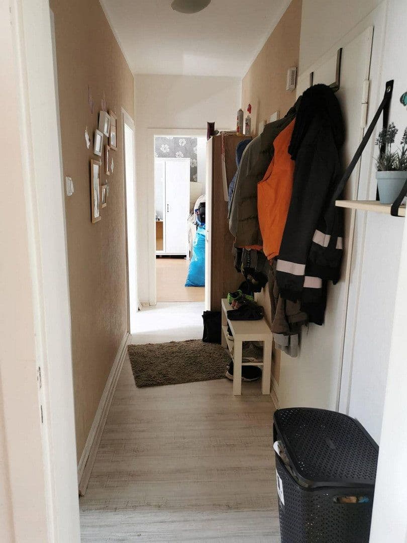 Pronájem bytu 4+1 100 m², Gartsträucherstr.113, Duisburg, Severní Porýní-Vestfálsko Pronájem bytu 4+1 100 m², Gartsträucherstr.113, Duisburg, Severní Porýní-Vestfálsko