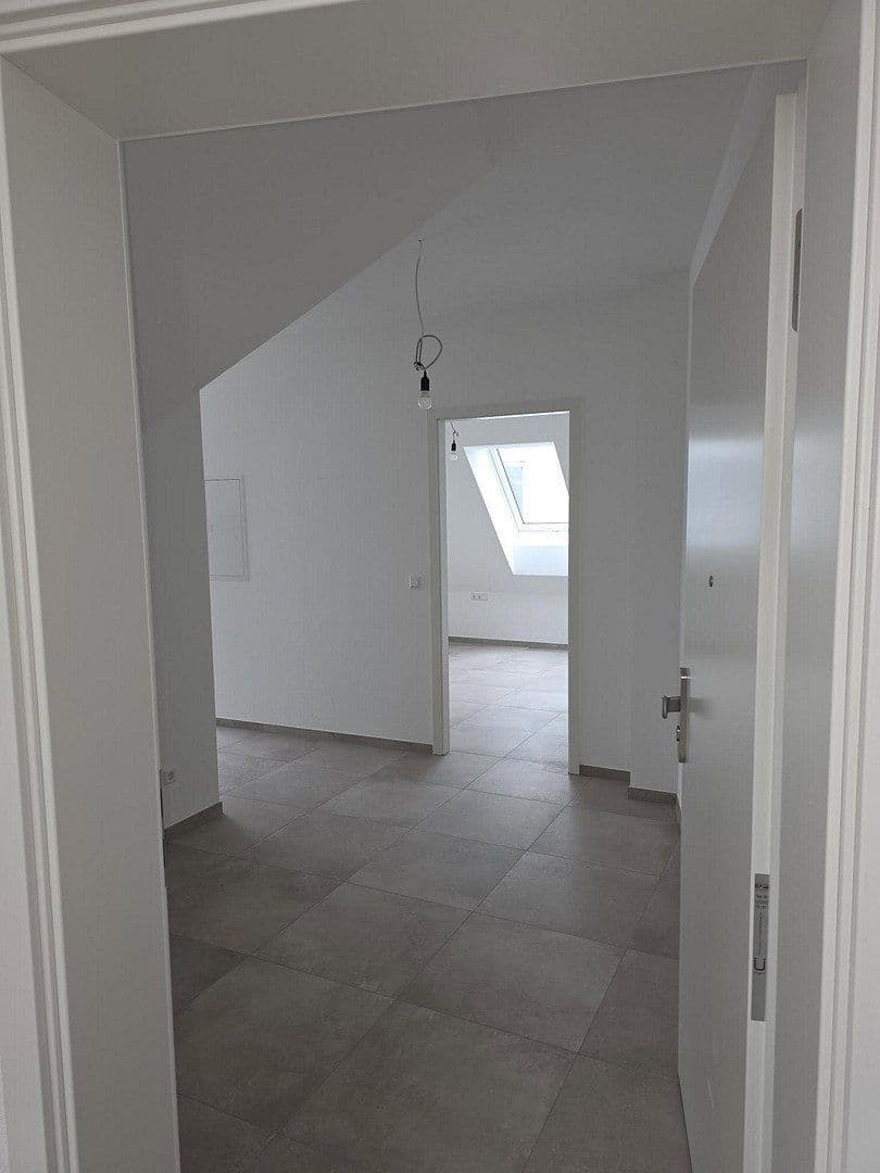 Pronájem bytu 2+kk 49 m², Eberstadt, Bádensko-Württembersko Pronájem bytu 2+kk 49 m², Eberstadt, Bádensko-Württembersko