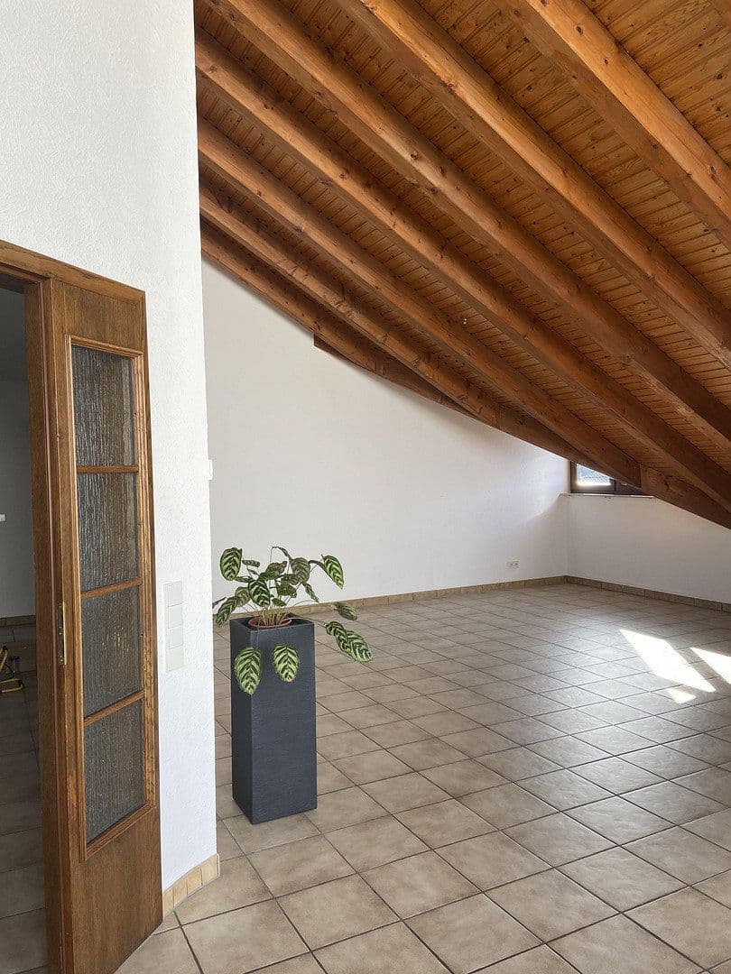 Pronájem bytu 3+kk 106 m², Winnenden, Bádensko-Württembersko Pronájem bytu 3+kk 106 m², Winnenden, Bádensko-Württembersko